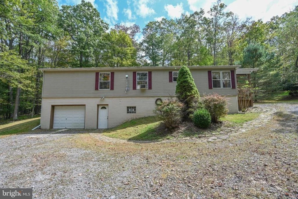 Photo of 332 HIGH POINT DRIVE