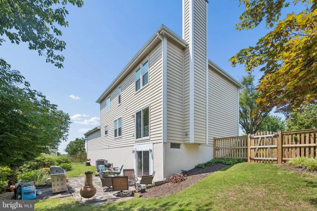Photo of 6305 DERBY CIRCLE