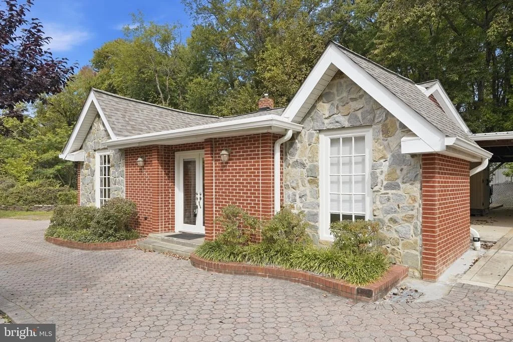 Photo of 6312 OLD DOMINION DRIVE