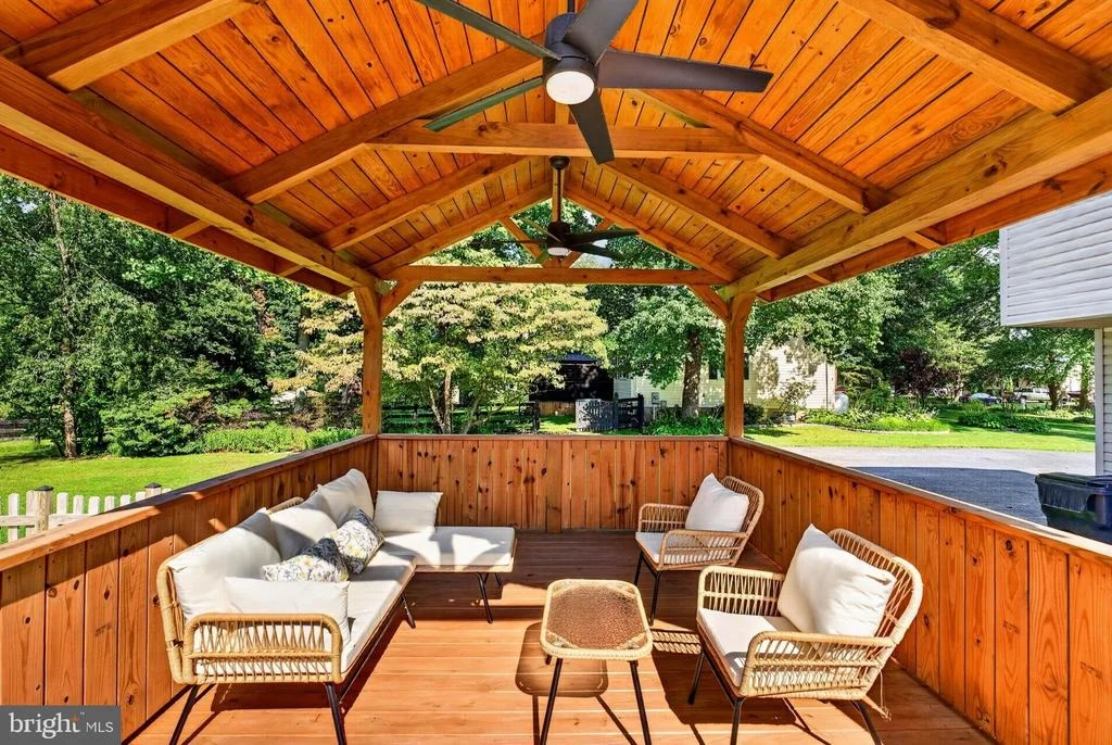 Photo of 4294 WOLF HILL DRIVE