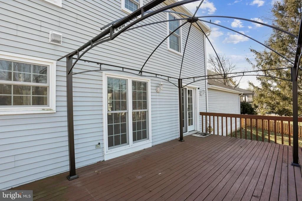 Photo of 915 POINTER RIDGE DRIVE