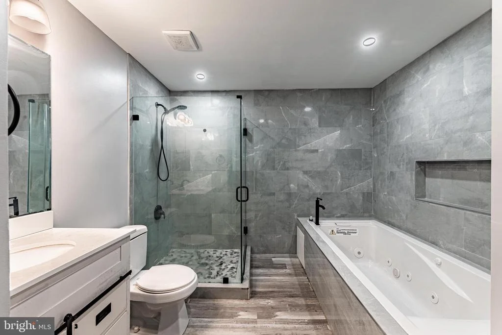 Photo of 8623 HEATHERMILL ROAD
