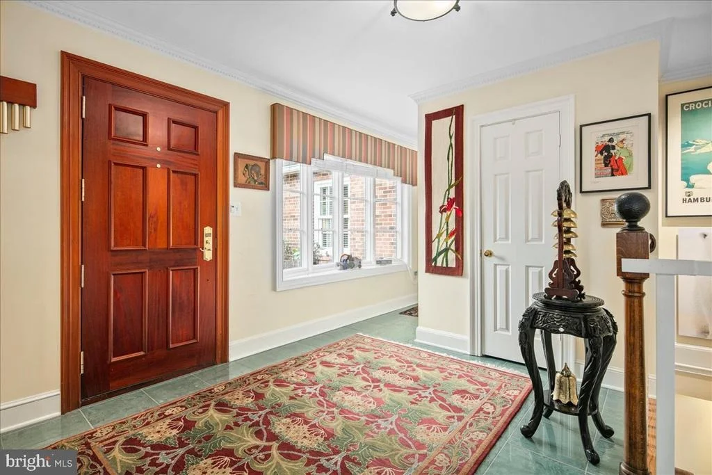 Photo of 9352 MOUNT VERNON CIRCLE