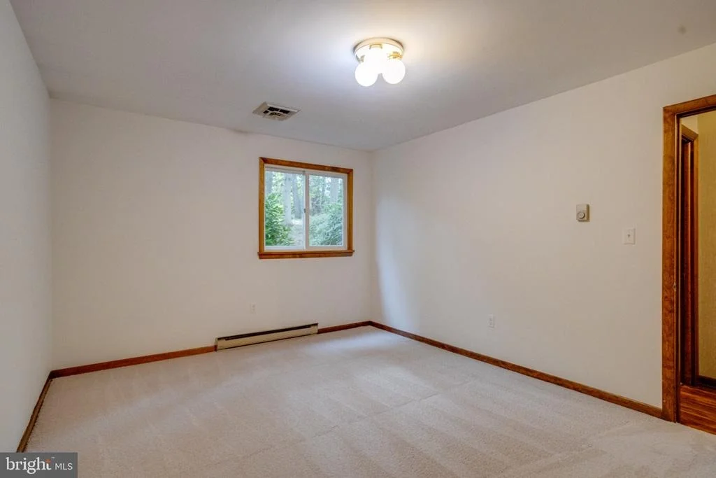 Photo of 2010 FALLSGROVE WAY