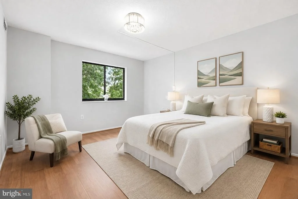 Photo of Unit 3524 at 15115 INTERLACHEN DRIVE
