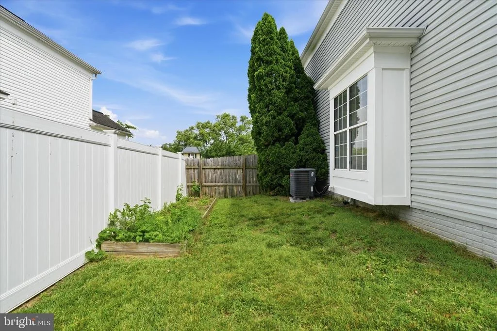 Photo of 7927 CITADEL DRIVE