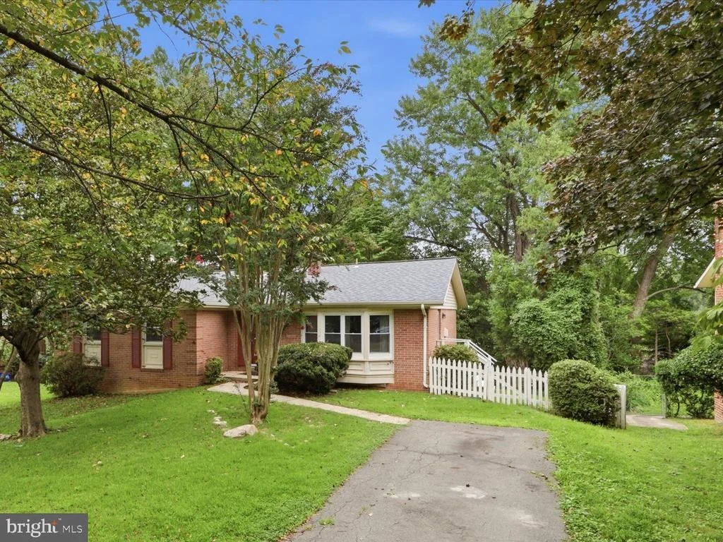 Photo of 12823 CAMELLIA DRIVE