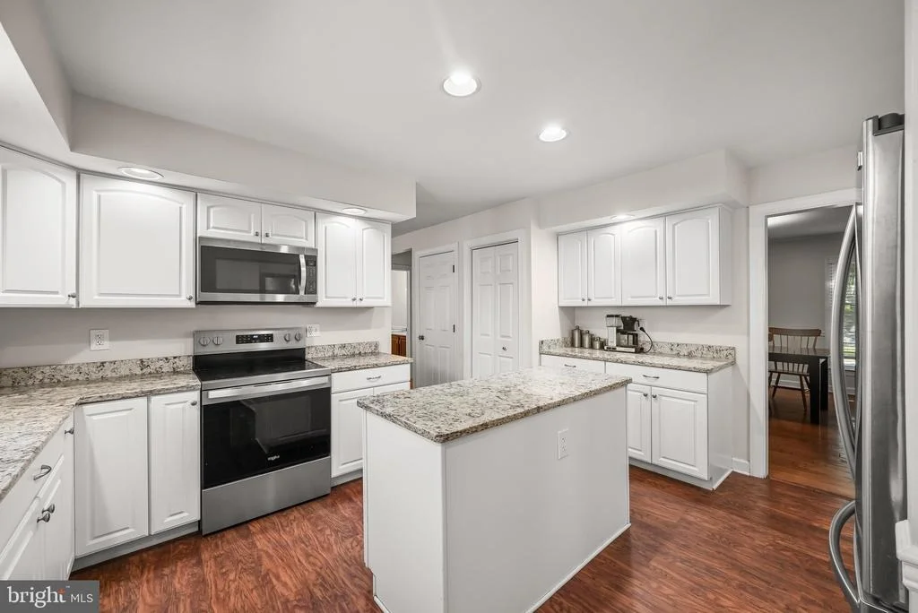 Photo of 1672 THRASHER DRIVE