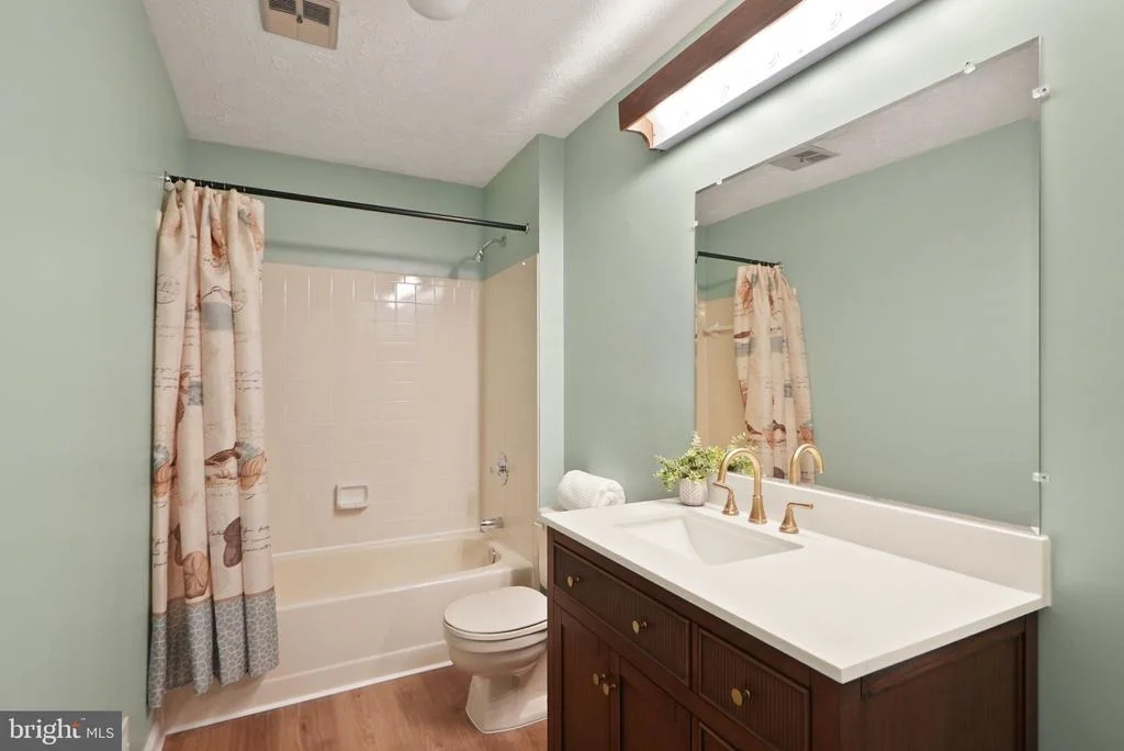 Photo of 169 APPLEGATE DRIVE
