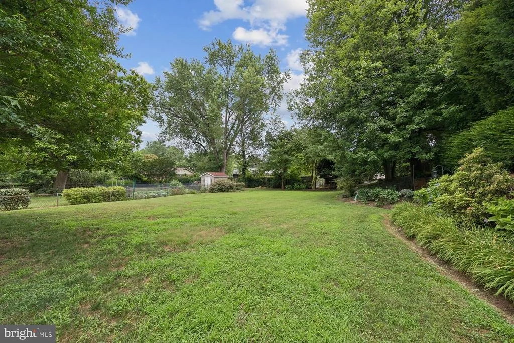 Photo of 1121 TANLEY ROAD