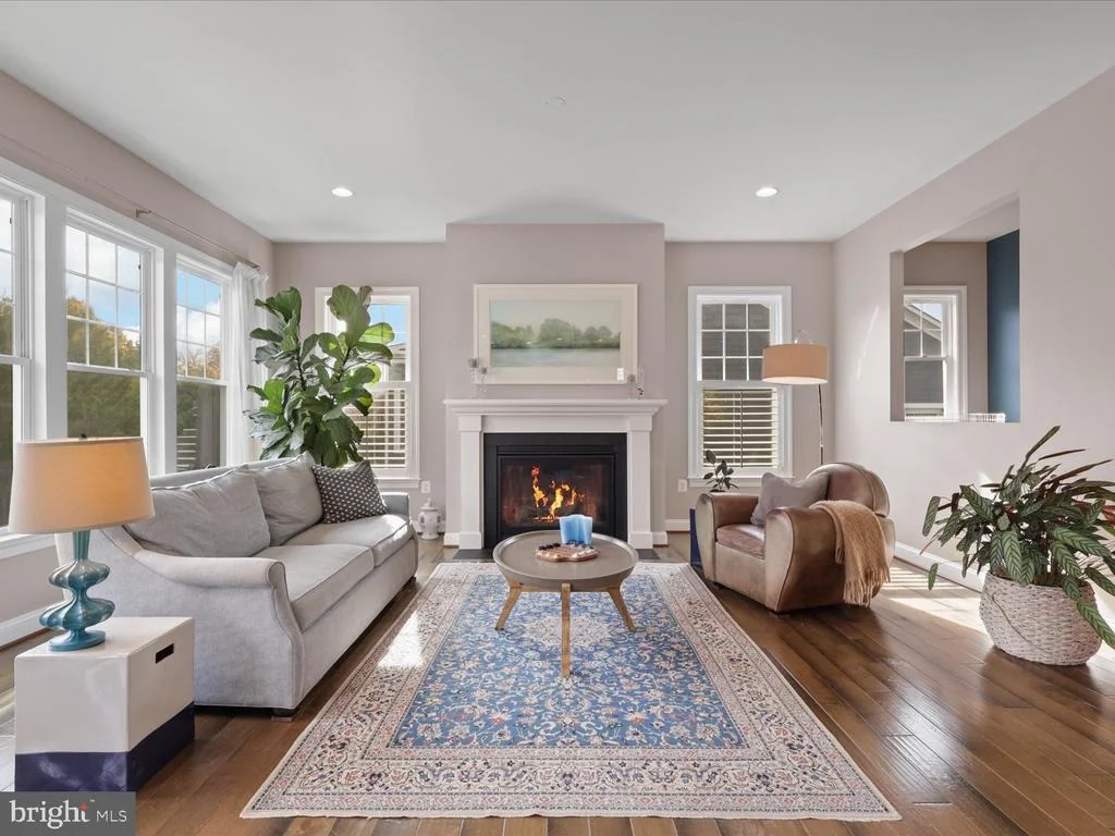 Photo of 25970 LIQUIDAMBAR LANE