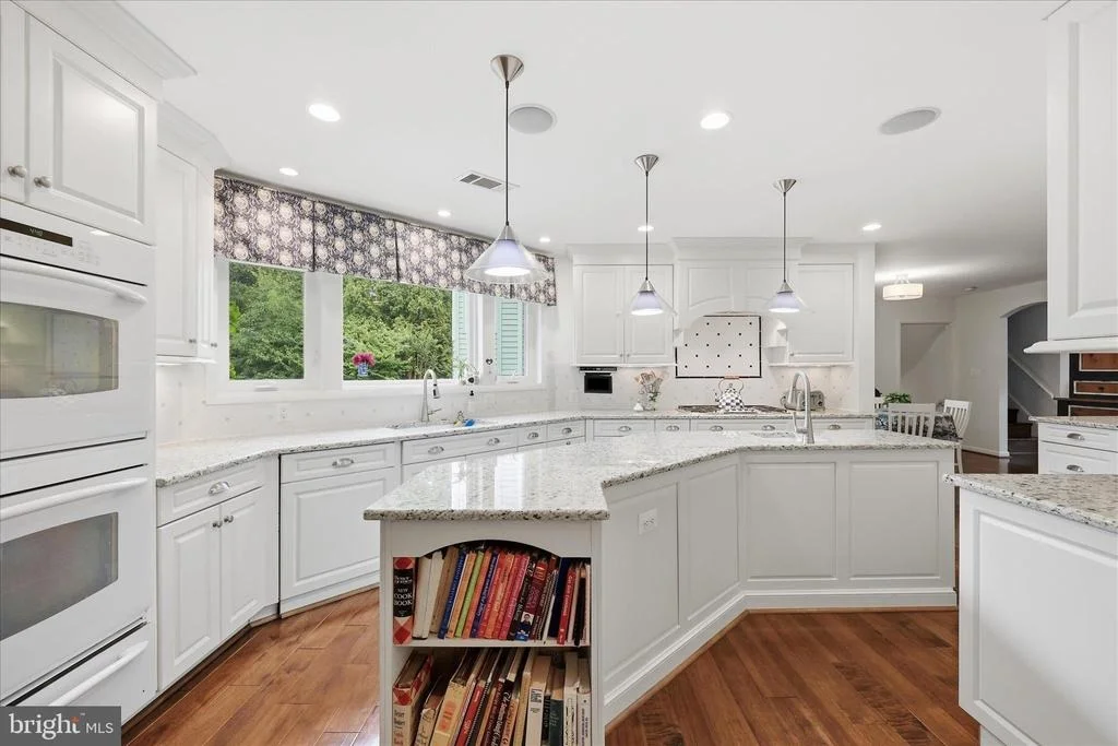 Photo of 6796 SUNNYBROOK DRIVE