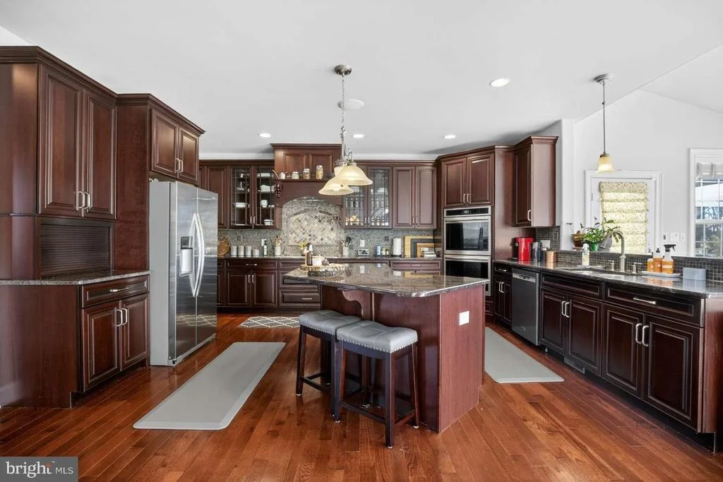 Photo of 207 EMERALD LANE