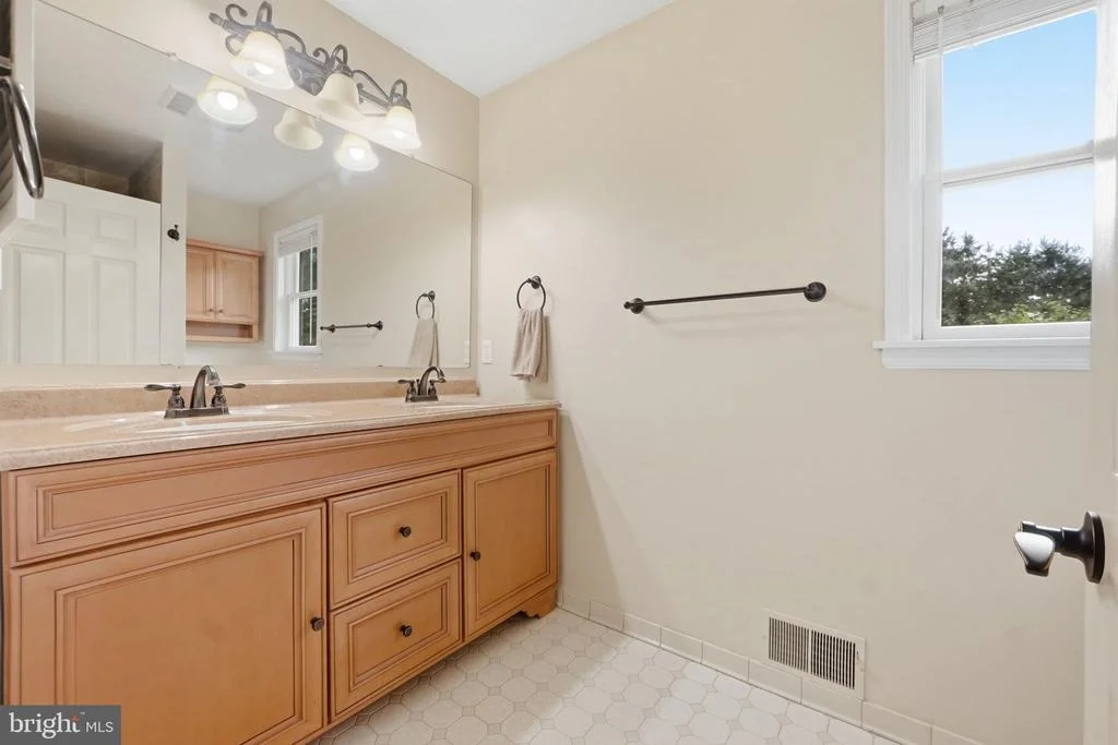Photo of 1190 LONG VALLEY ROAD