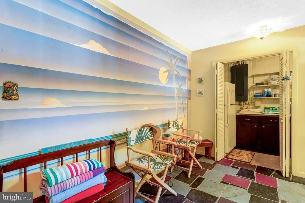 Photo of 4401 DOLPHIN LANE