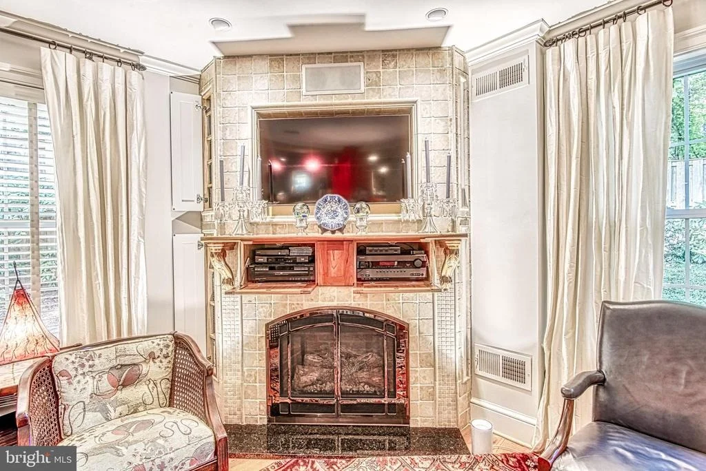 Photo of 907 JUNIPER PLACE