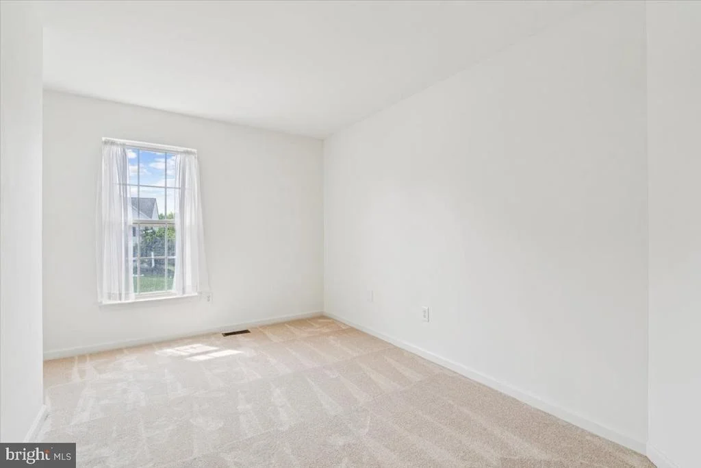 Photo of 5180 BOSCOMBE COURT