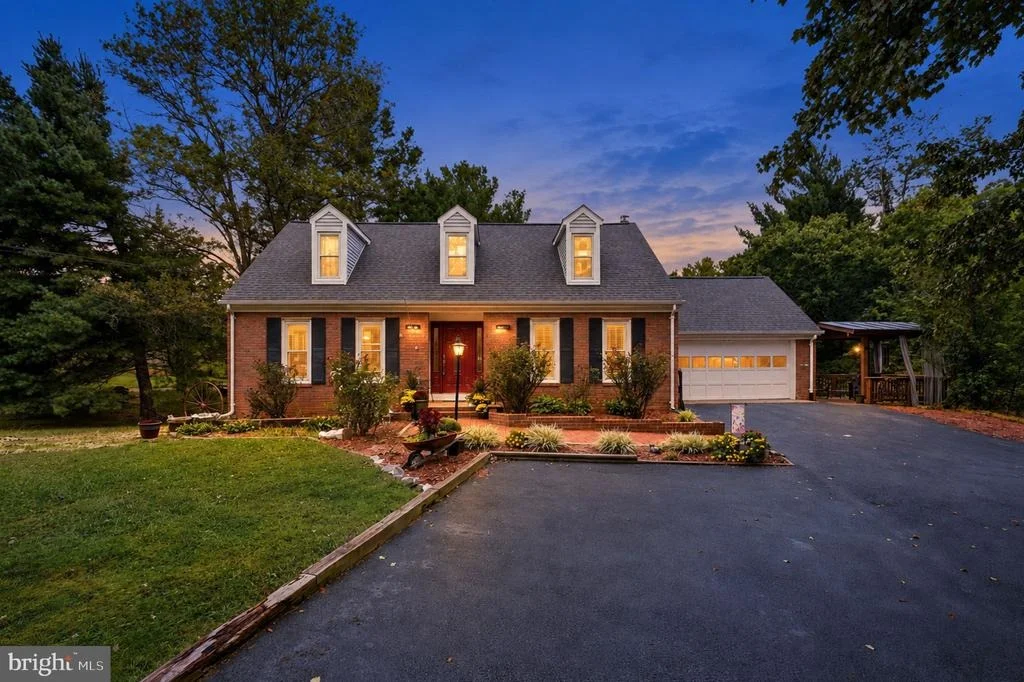 Photo of 8114 HILLCREST DRIVE