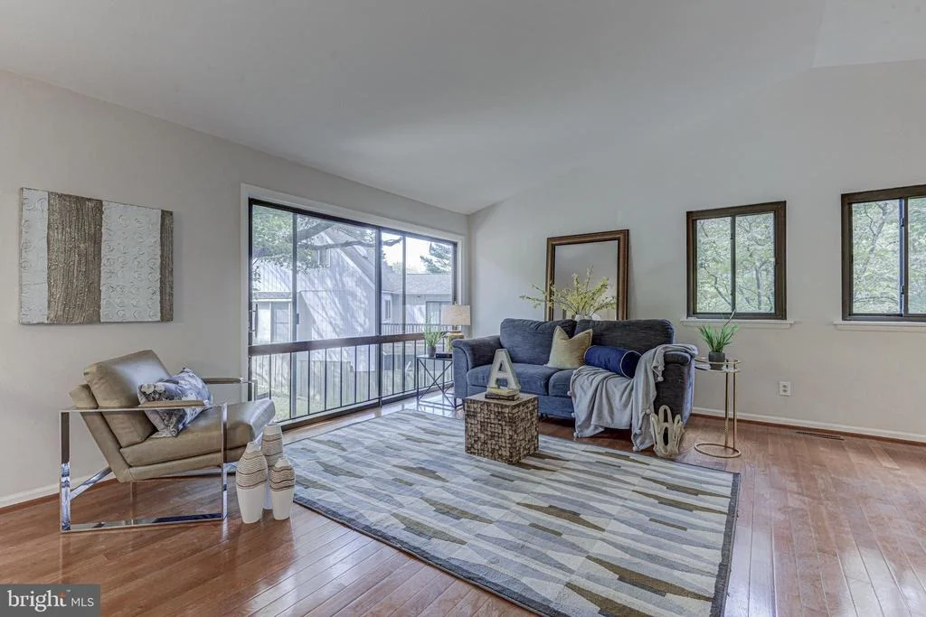 Photo of 9467 MACOMBER LANE