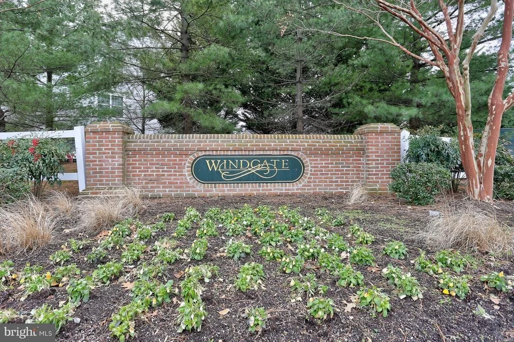 Photo of Unit 12 at 2002 PHILLIPS TERRACE