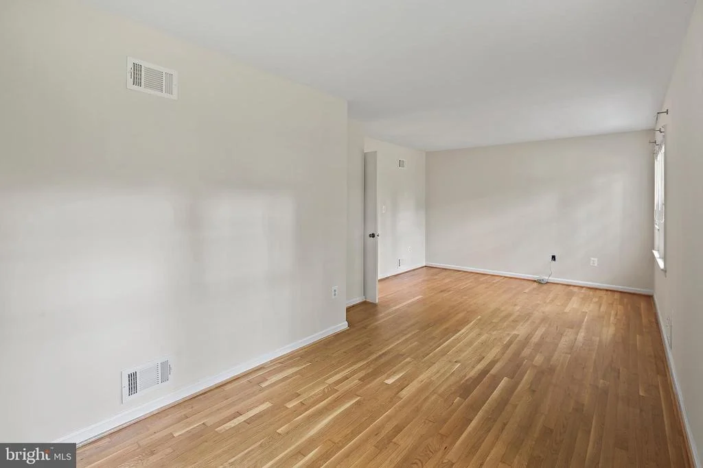 Photo of 14116 HERITAGE LANE