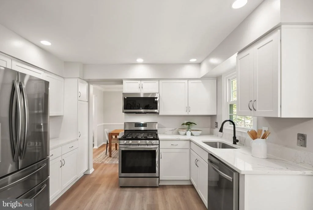 Photo of 2592 JOHN MILTON DRIVE