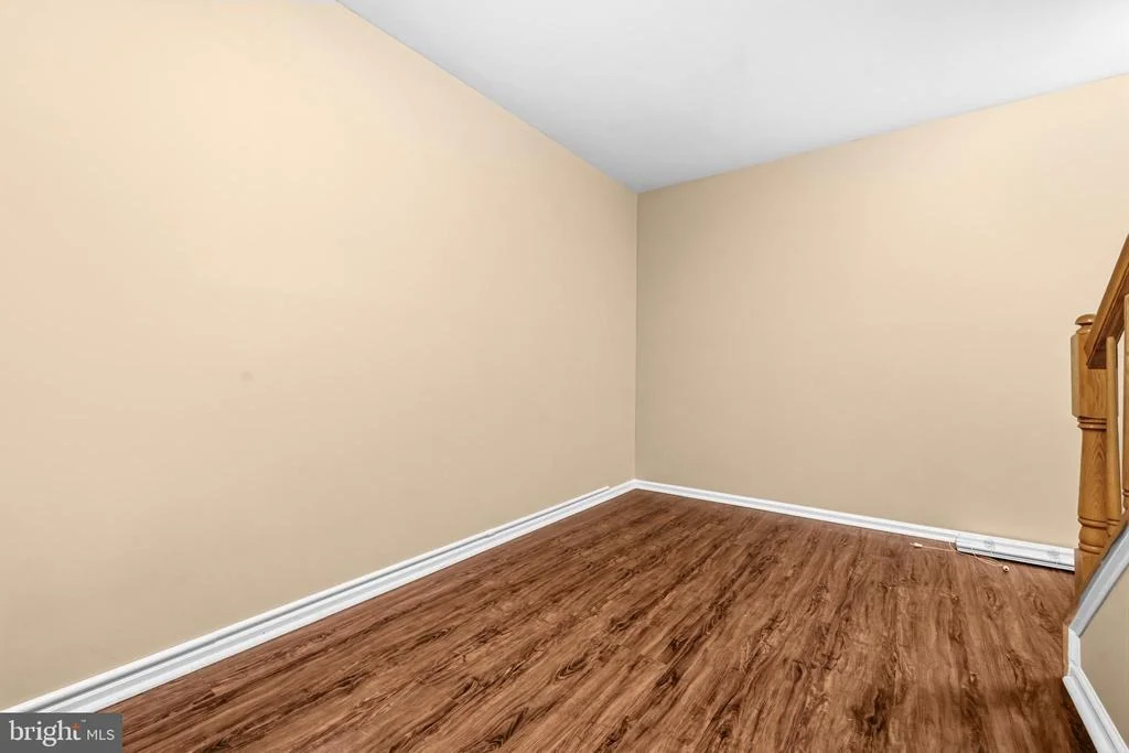 Photo of 478 DEVON DRIVE