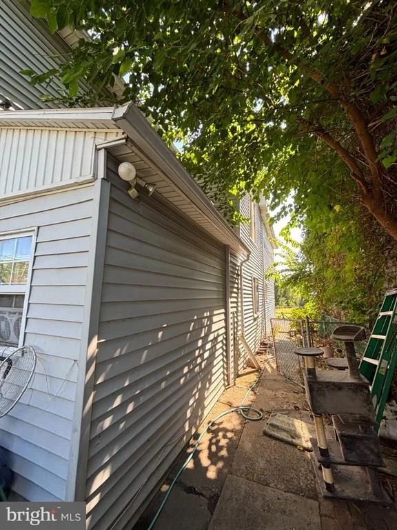 Photo of 202 E ELDER STREET