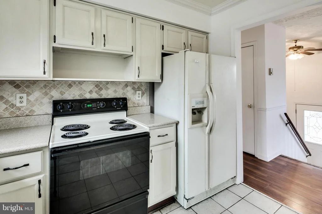 Photo of 1596 SMILEY DRIVE