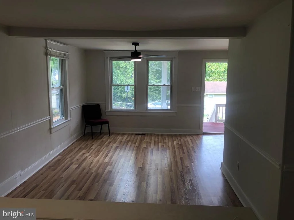 Photo of 516 MENTOR AVENUE