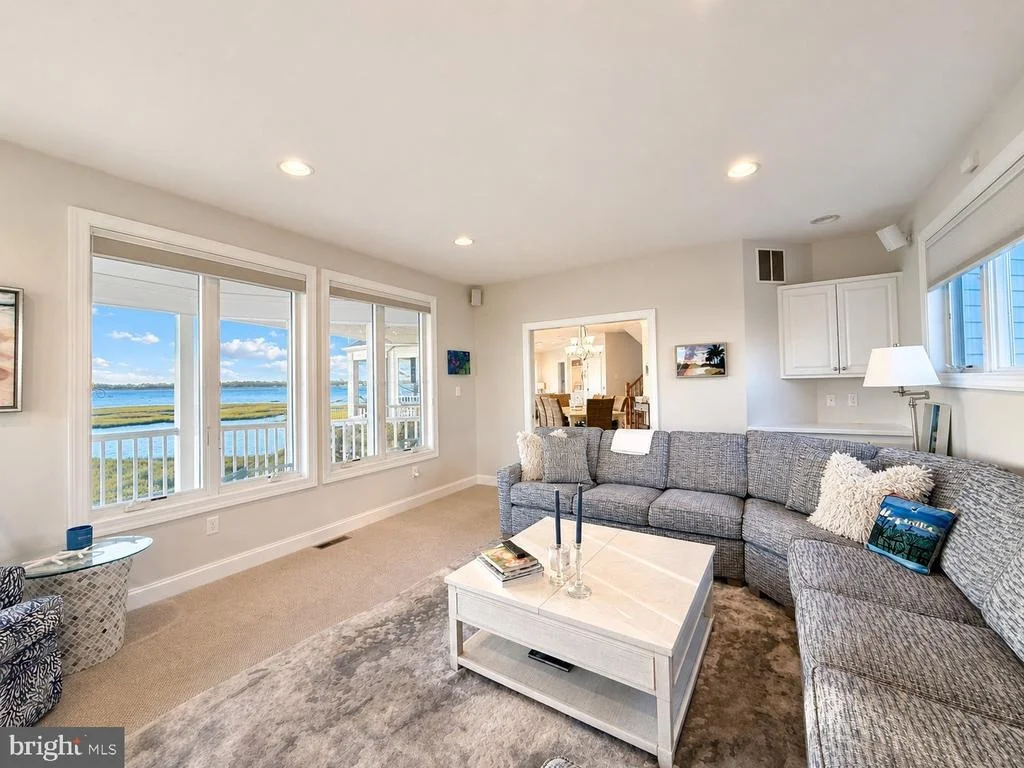 Photo of 40081 OCEANSIDE DRIVE