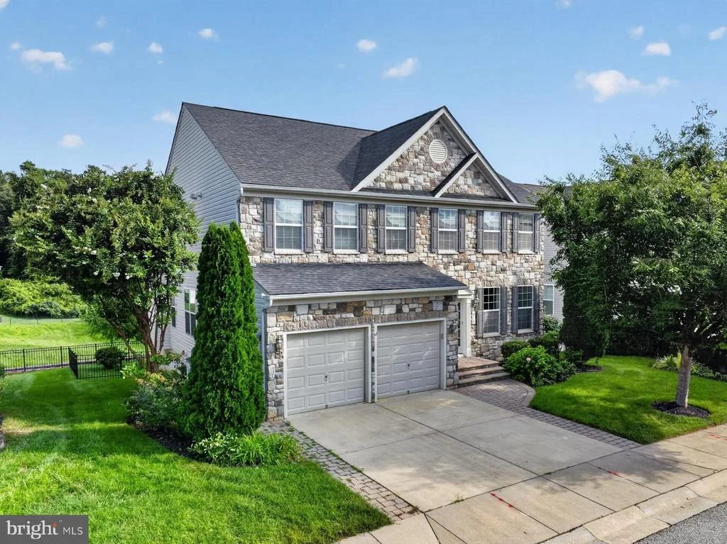 Photo of 810 MORAN DRIVE