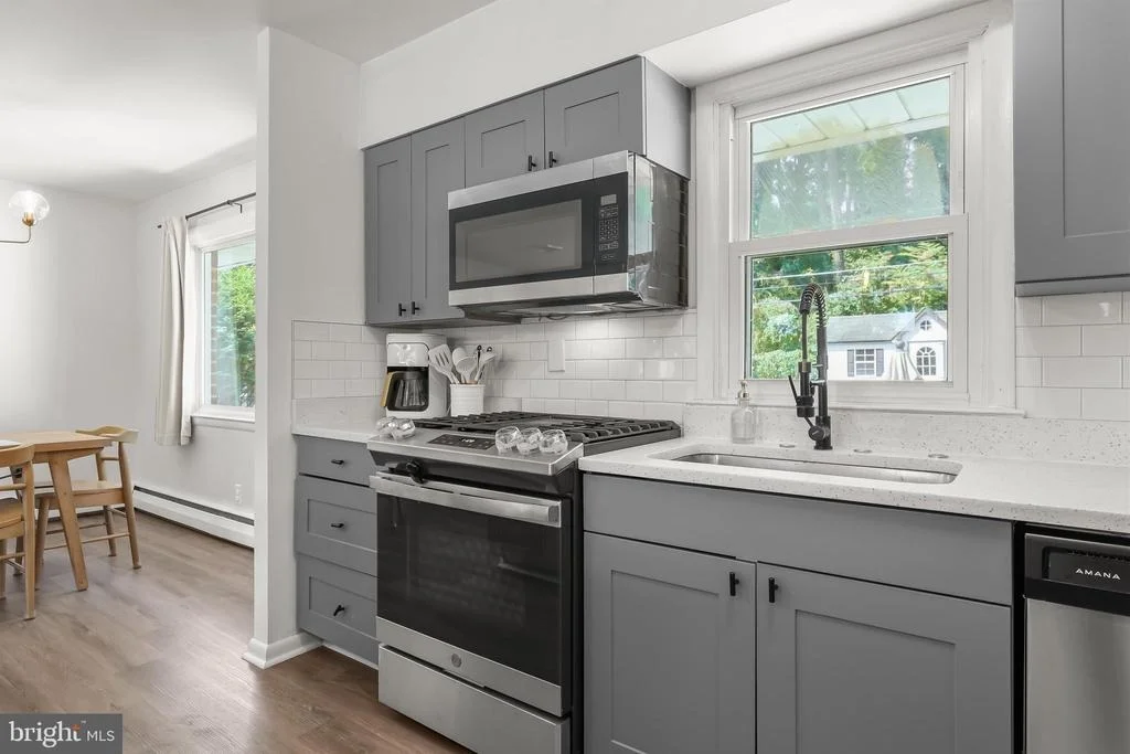 Photo of 906 SOUTHWICK DRIVE