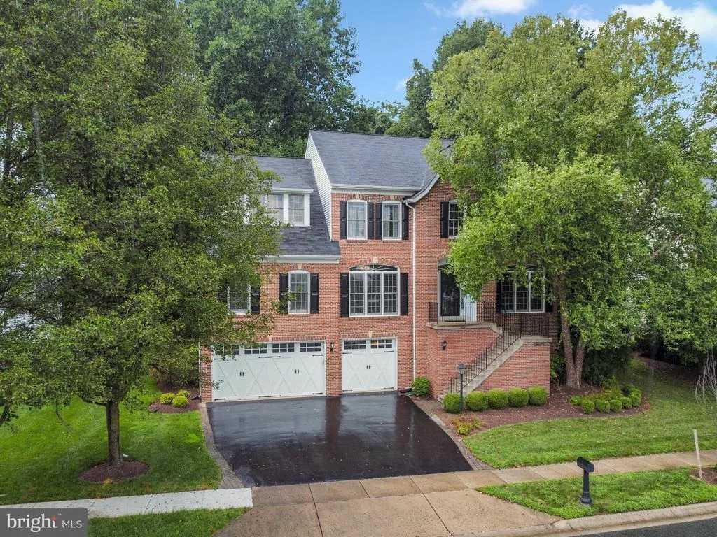 Photo of 5010 TOTHILL DRIVE