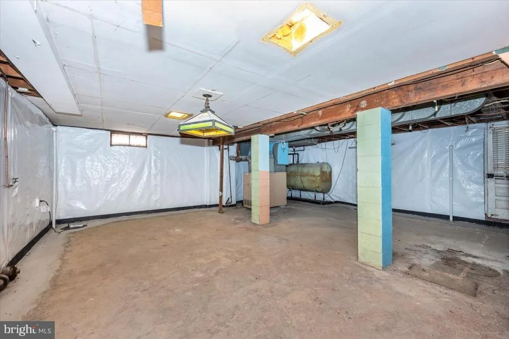 Photo of 239 DEVONSHIRE ROAD NE