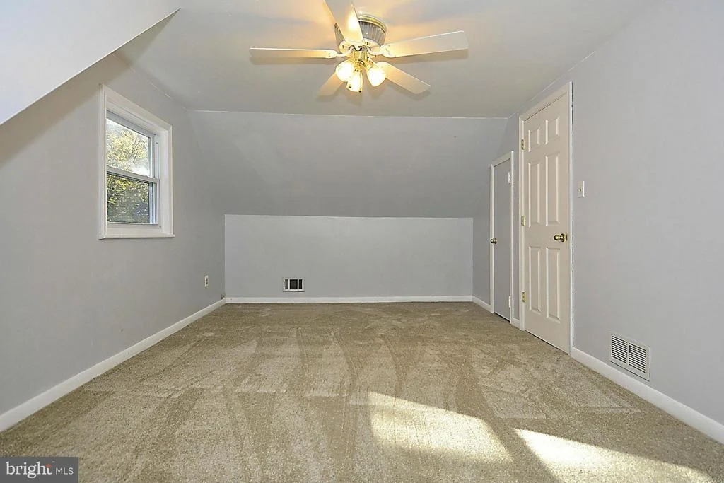 Photo of 1007 KERWIN ROAD