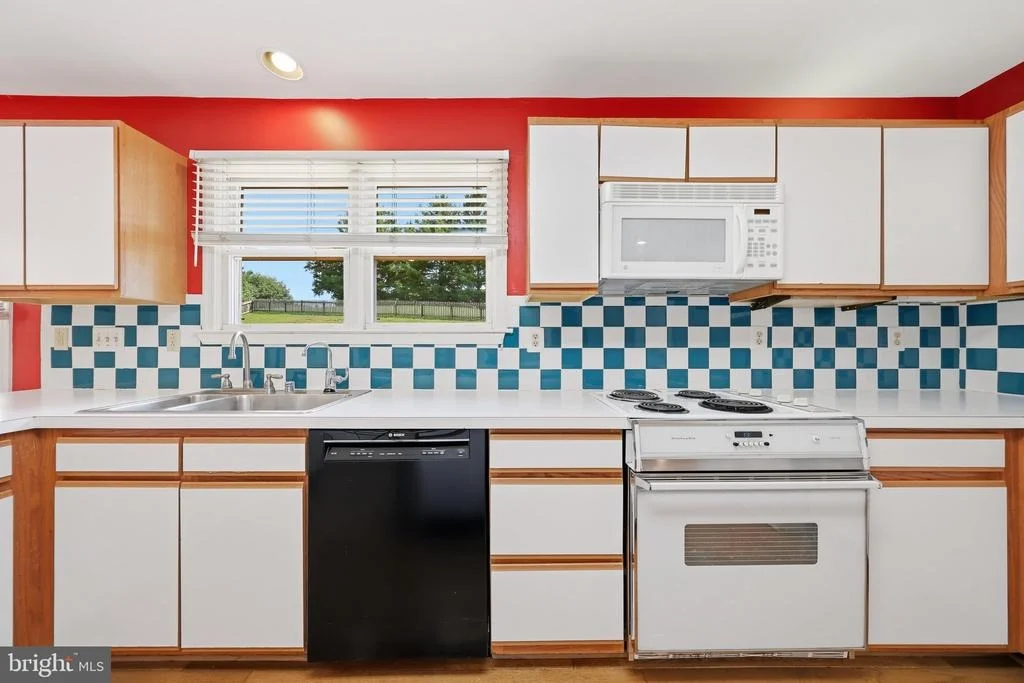 Photo of 6101 FIELDCREST DRIVE