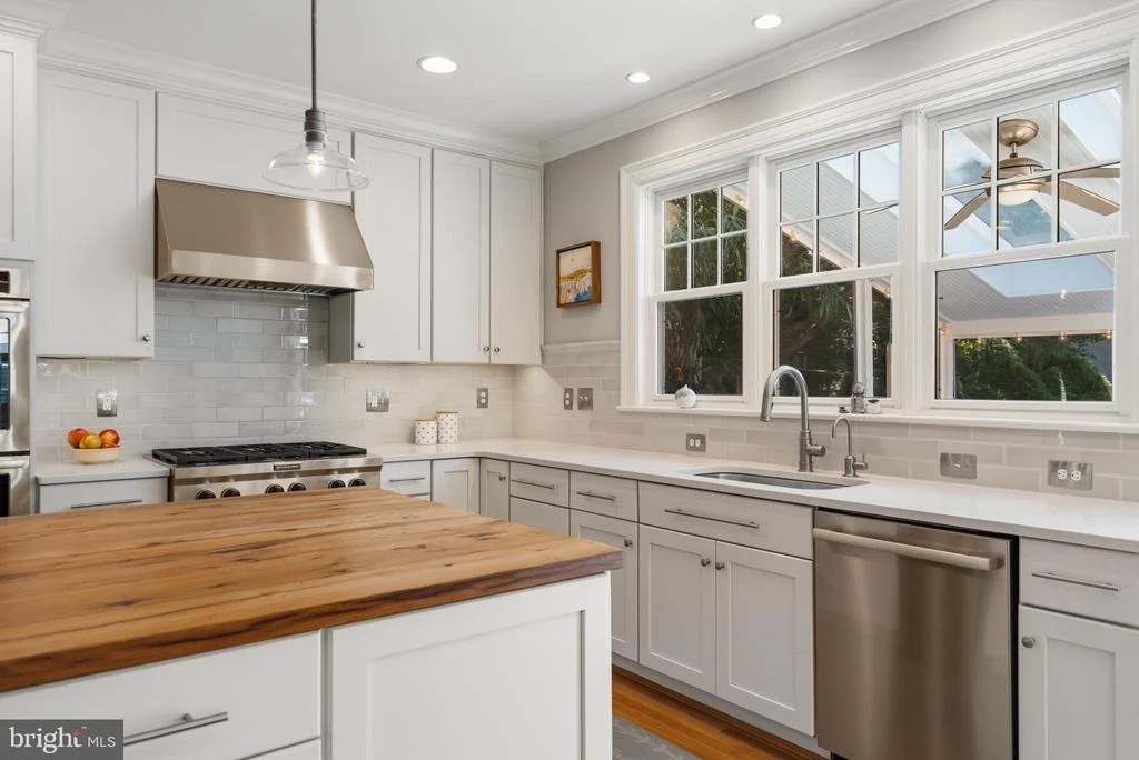 Photo of 4616 CHEVY CHASE BOULEVARD