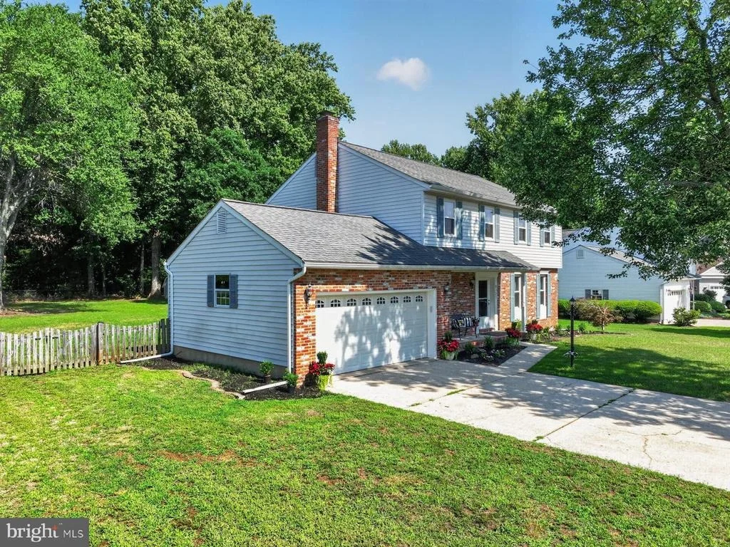 Photo of 8327 SAIL COURT