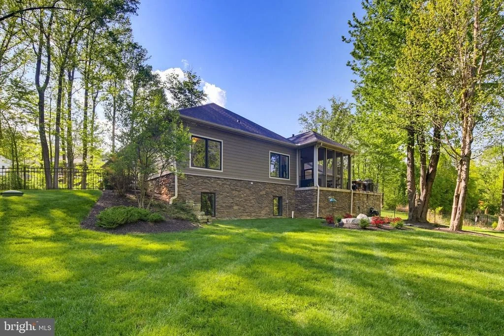 Photo of 8103 MOJAVE COURT