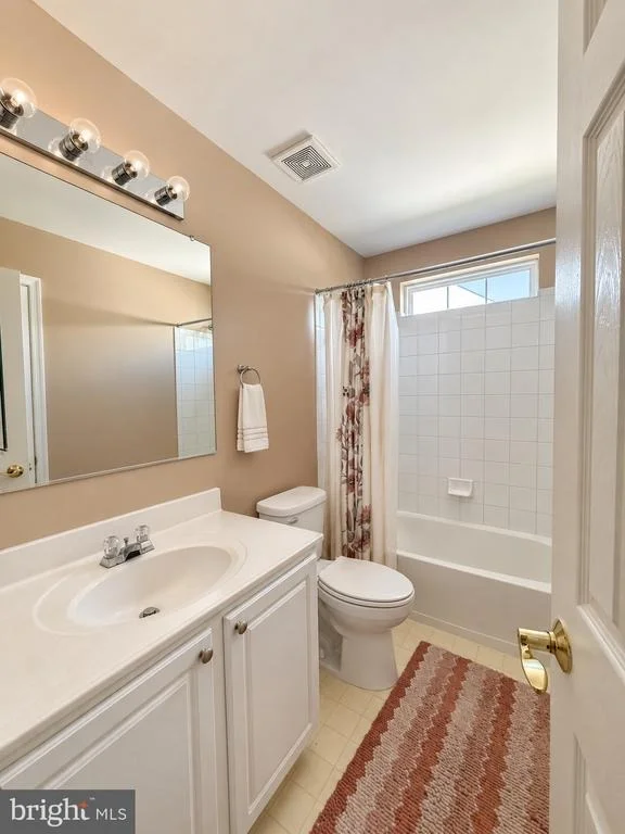 Photo of 22597 MAISON CARREE SQUARE