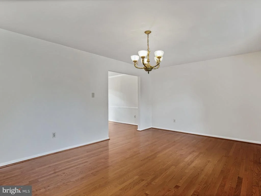 Photo of 18712 ROLLING ACRES WAY