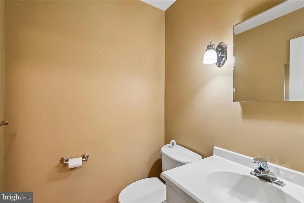 Photo of 8101 SUNDOWN LANE