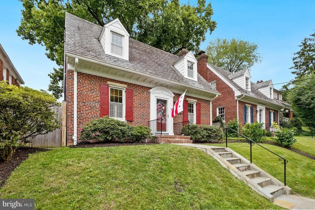 Photo of 5504 30TH PLACE NW