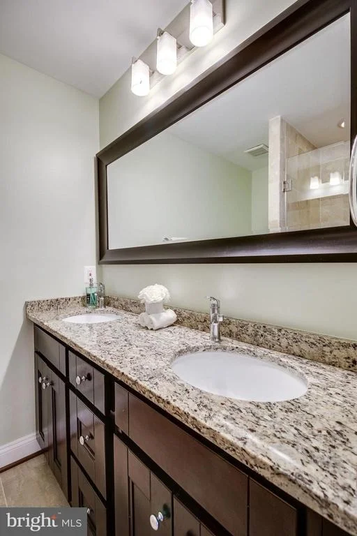 Photo of 919 JUNIPER PLACE