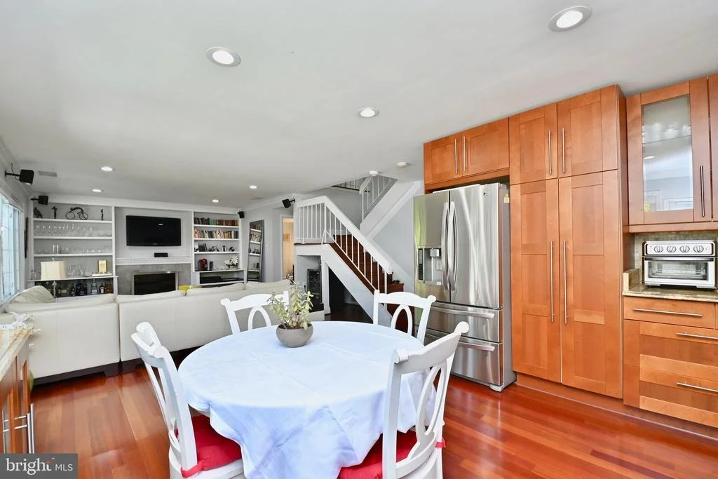 Photo of 8634 RESECA LANE