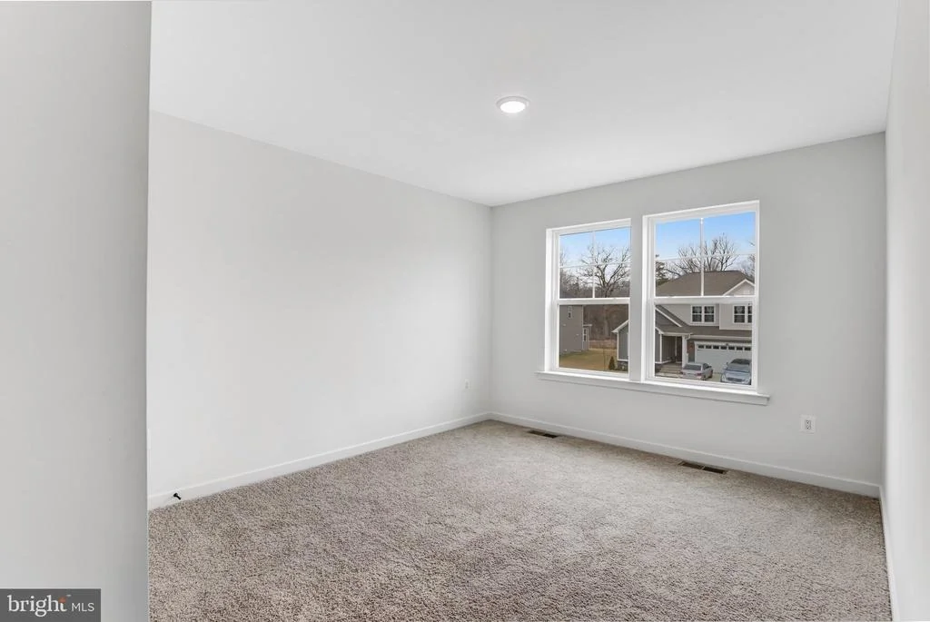 Photo of 2063 SPRINGVALE DRIVE