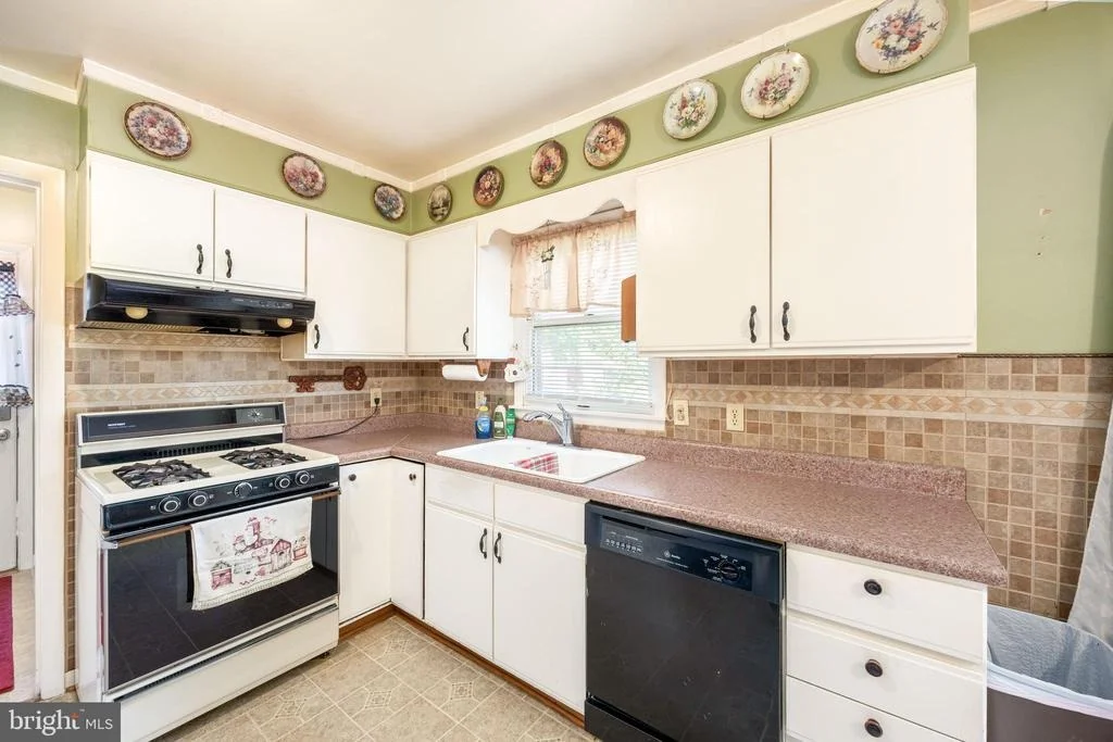 Photo of 8525 N WEST ROAD