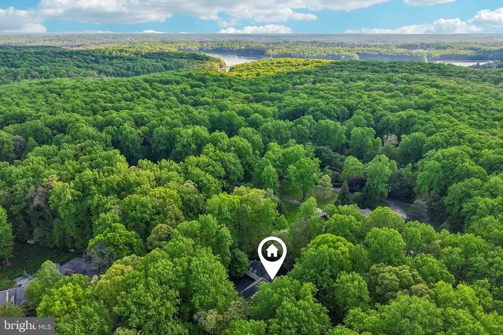 Photo of 13798 LAKESIDE DRIVE