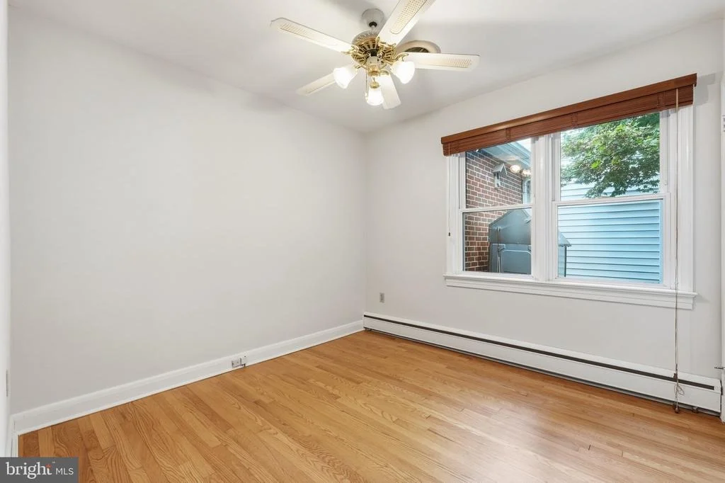 Photo of 122 KUETHE DRIVE